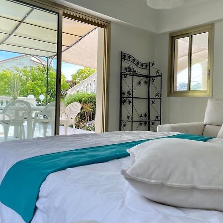 Rez De Jardin De 65M2 Dans Villa A Nisa Exterior foto