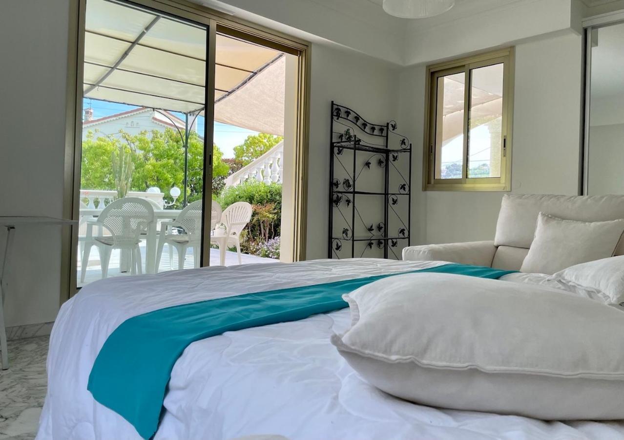 Rez De Jardin De 65M2 Dans Villa A Nisa Exterior foto