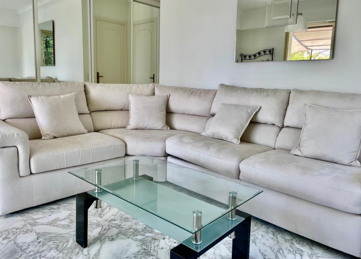 Rez De Jardin De 65M2 Dans Villa A Nisa Exterior foto
