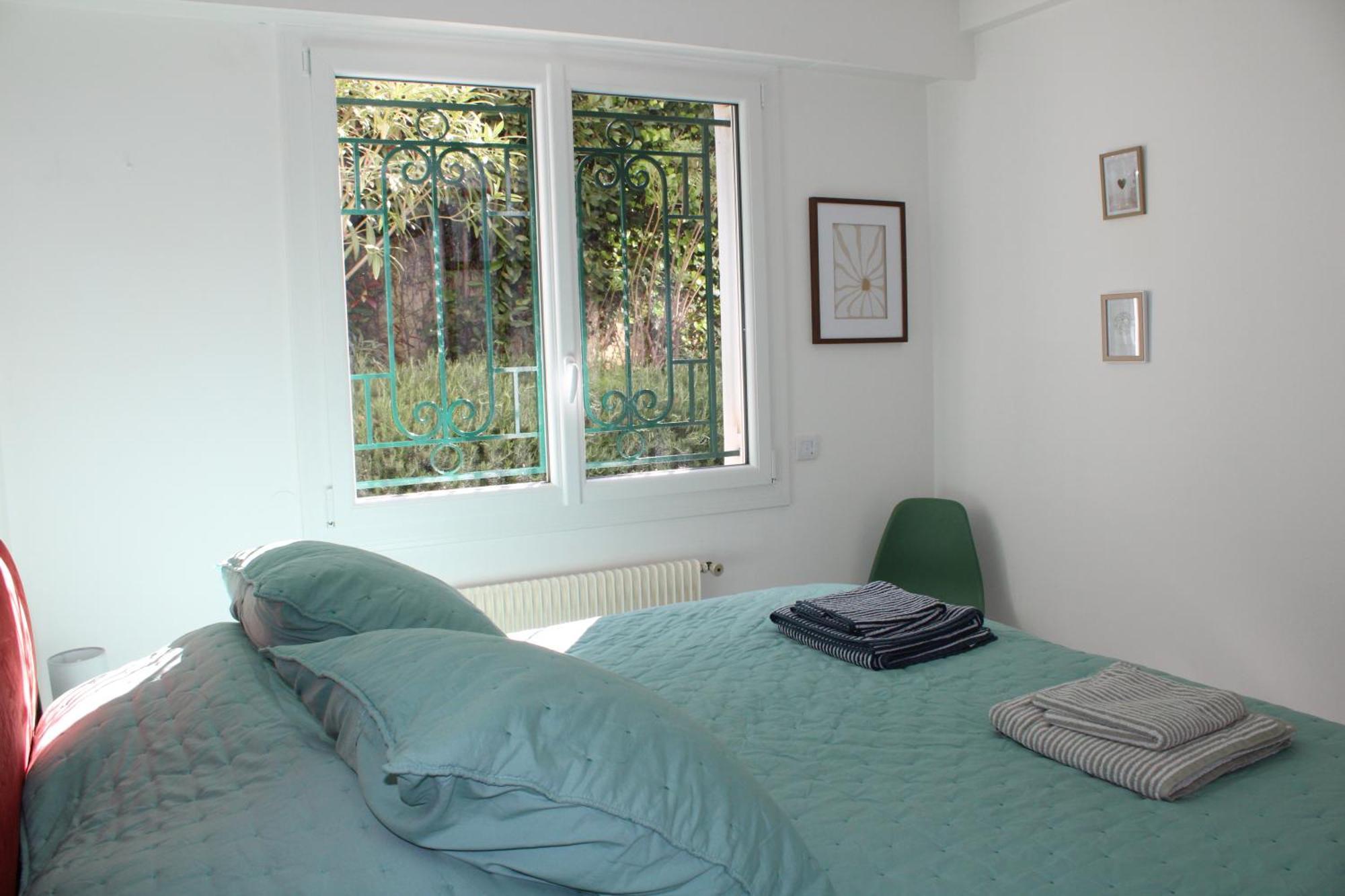 Rez De Jardin De 65M2 Dans Villa A Nisa Exterior foto