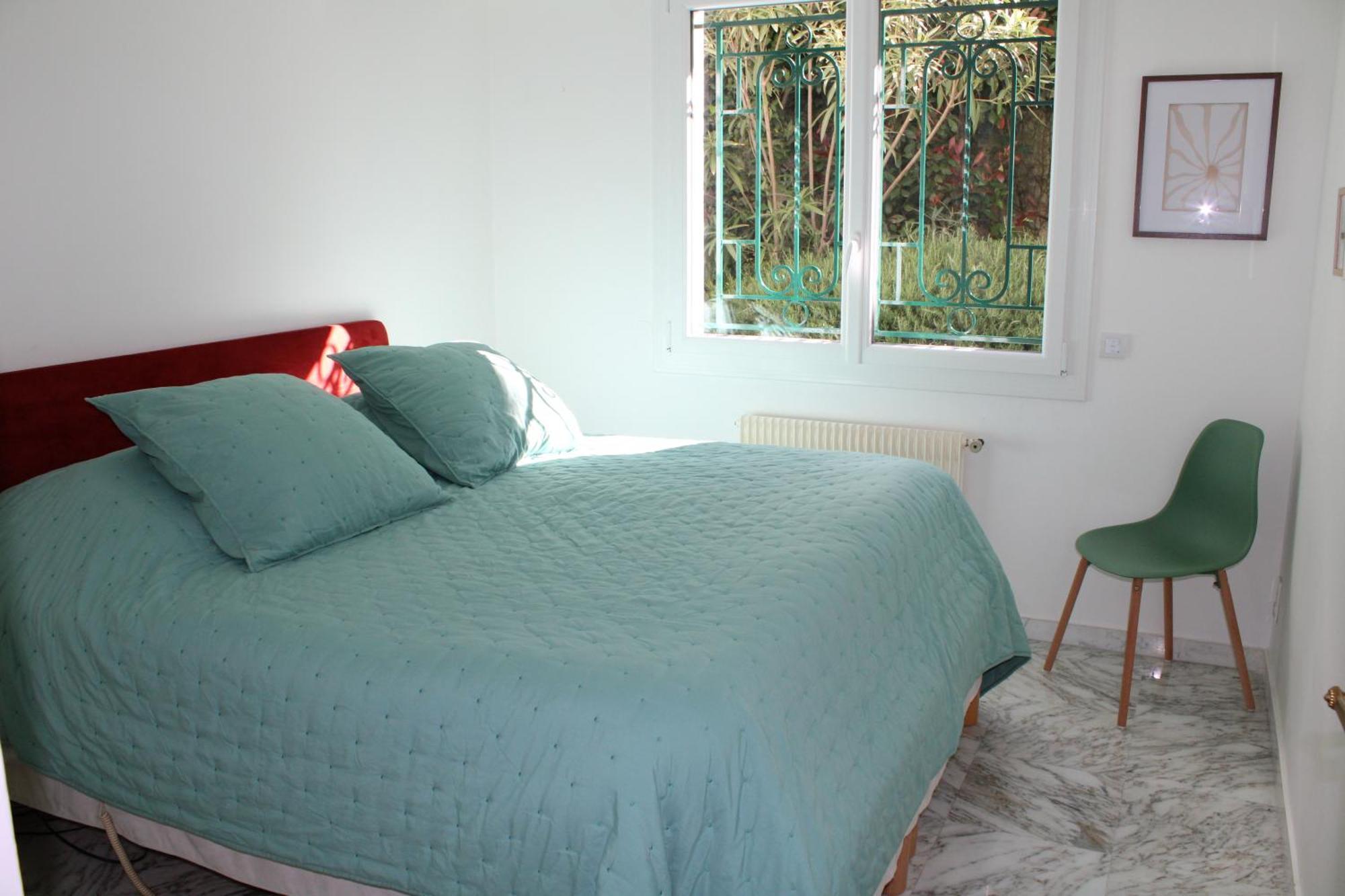 Rez De Jardin De 65M2 Dans Villa A Nisa Exterior foto